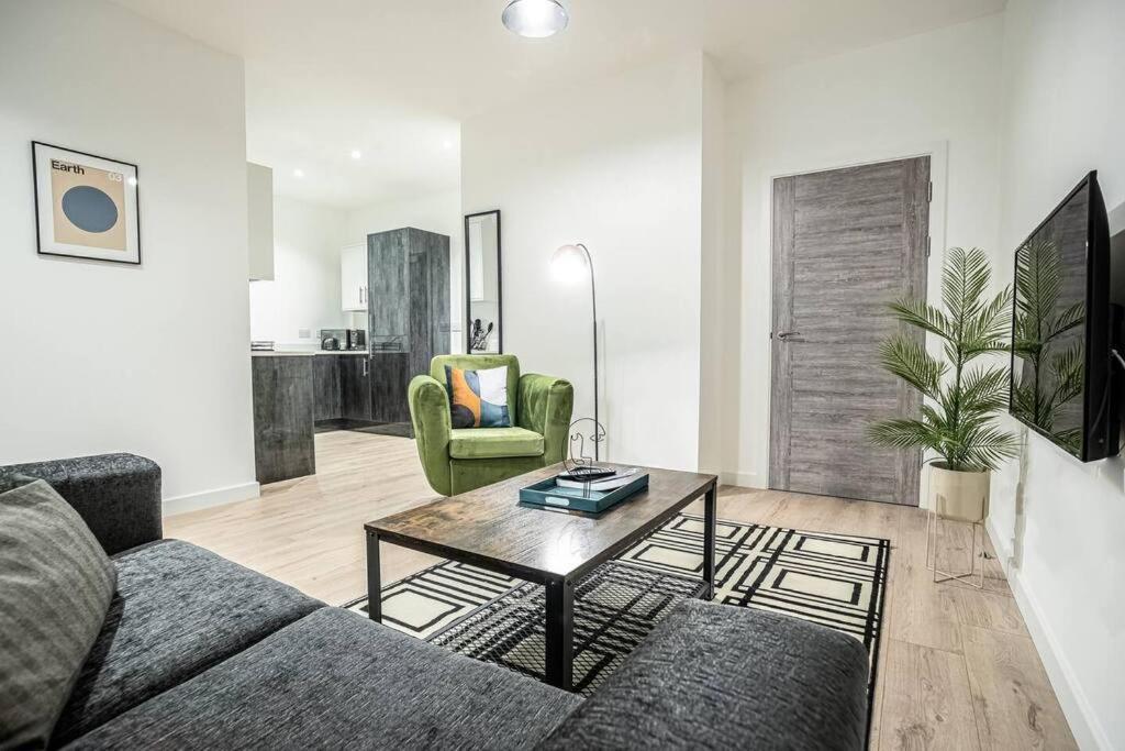 Bayard Apartments City Centre 2 Bedroom Apartment 피터버러 외부 사진