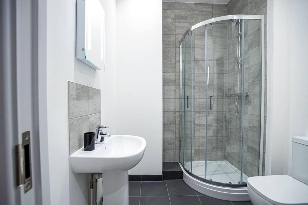 Bayard Apartments City Centre 2 Bedroom Apartment 피터버러 외부 사진